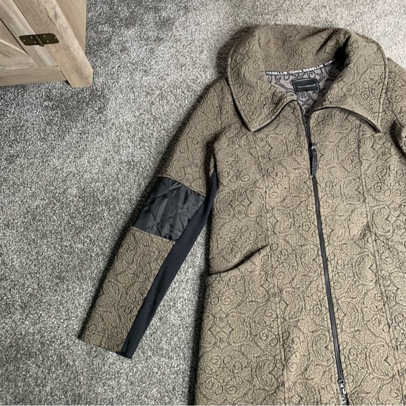 Tonia Debellis green 3d longline jacket - Picture 3 of 10